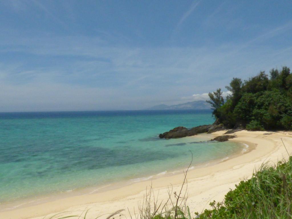 Tropical Surf House Okinawa Hotel Onna Bagian luar foto