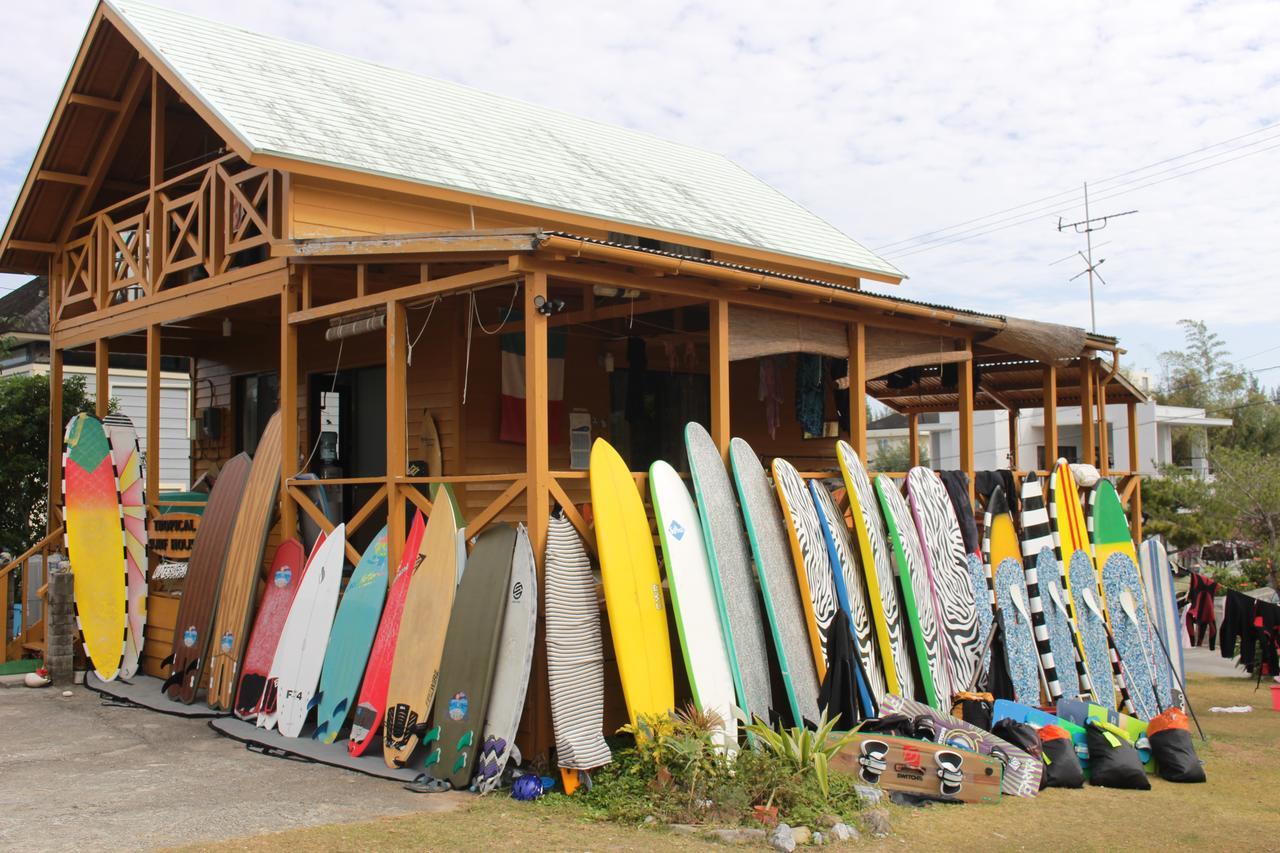 Tropical Surf House Okinawa Hotel Onna Bagian luar foto