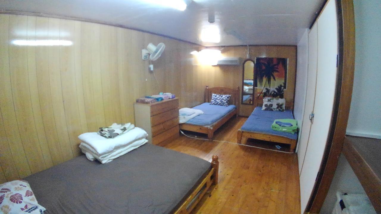 Tropical Surf House Okinawa Hotel Onna Bagian luar foto