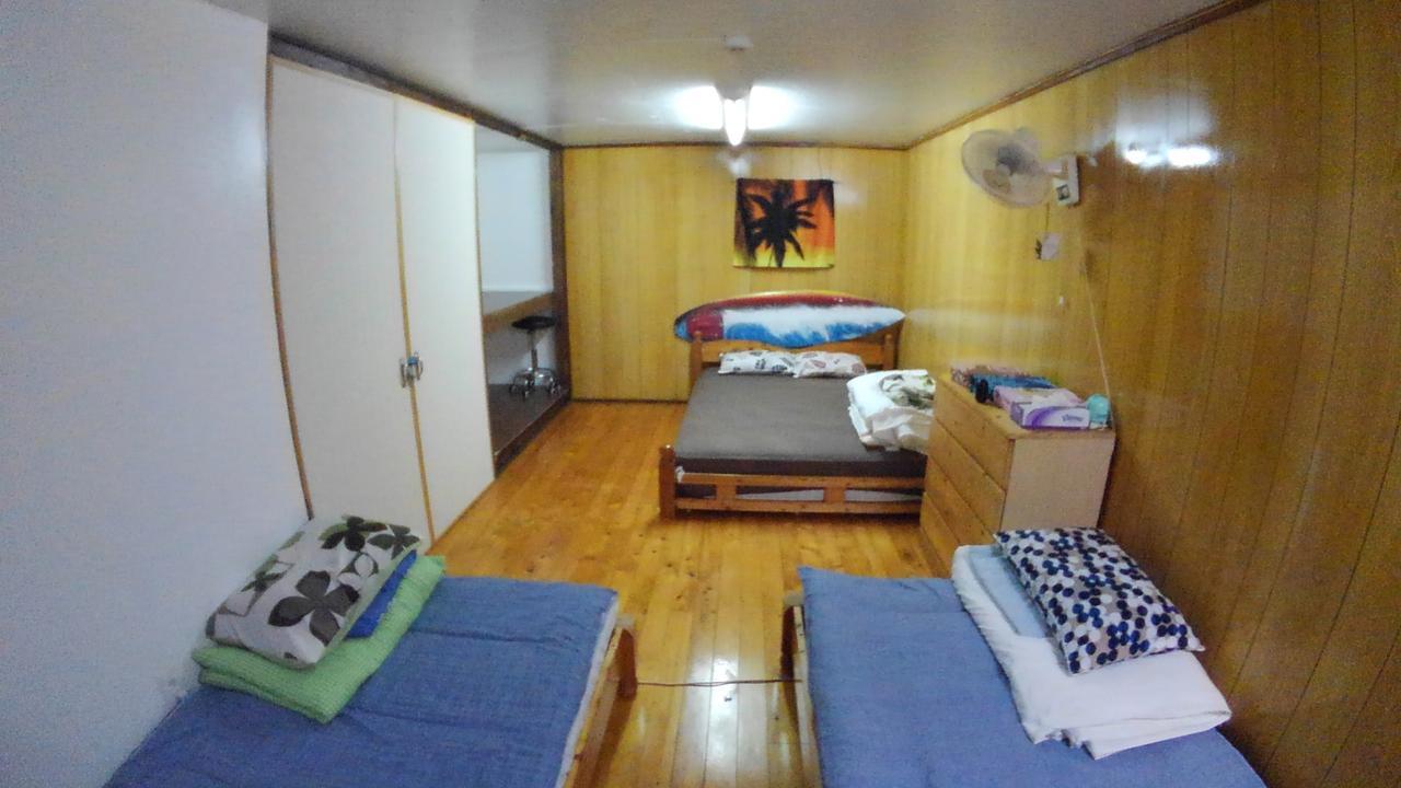 Tropical Surf House Okinawa Hotel Onna Bagian luar foto