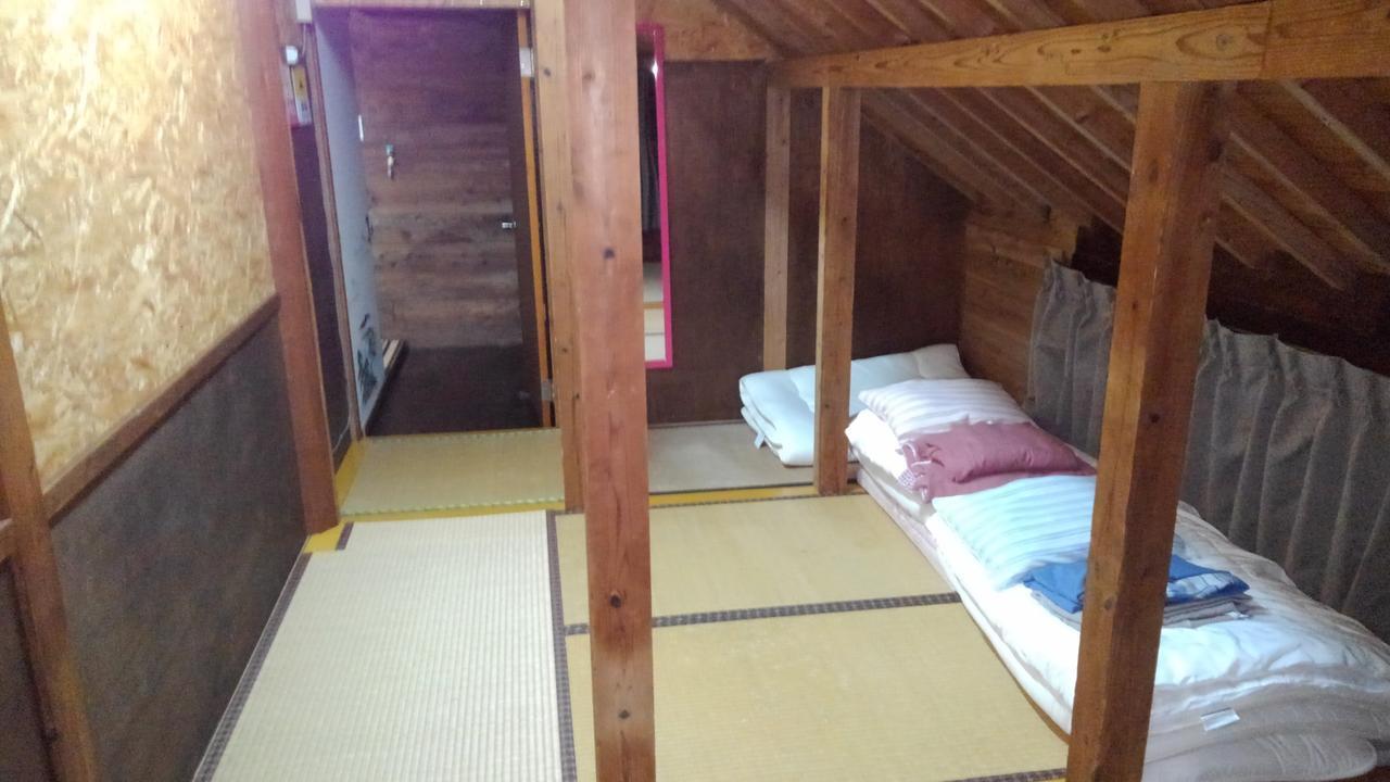 Tropical Surf House Okinawa Hotel Onna Bagian luar foto